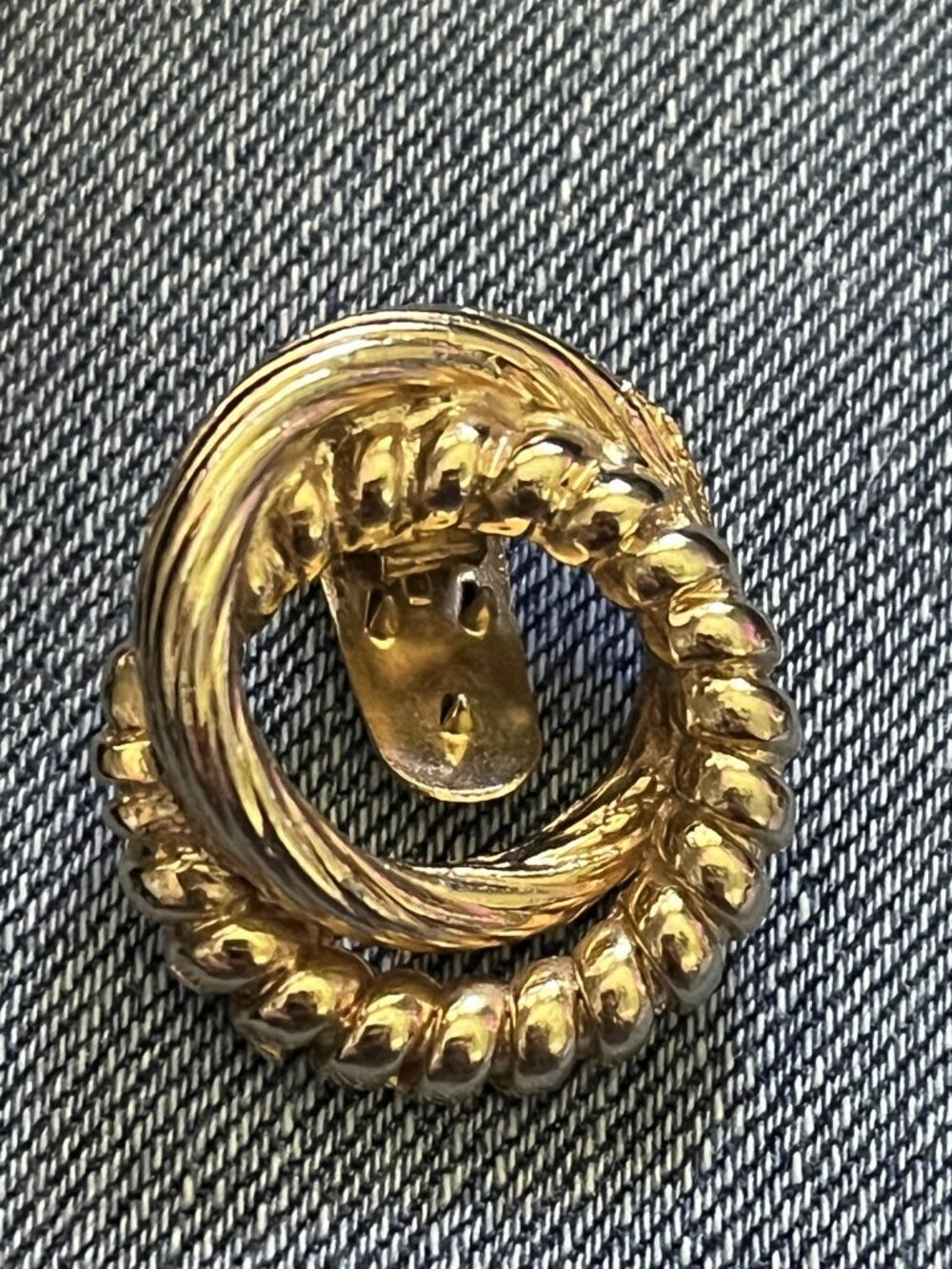 Vintage Gold Tone Double Circle Scarf Ring Shawl Clip 80s